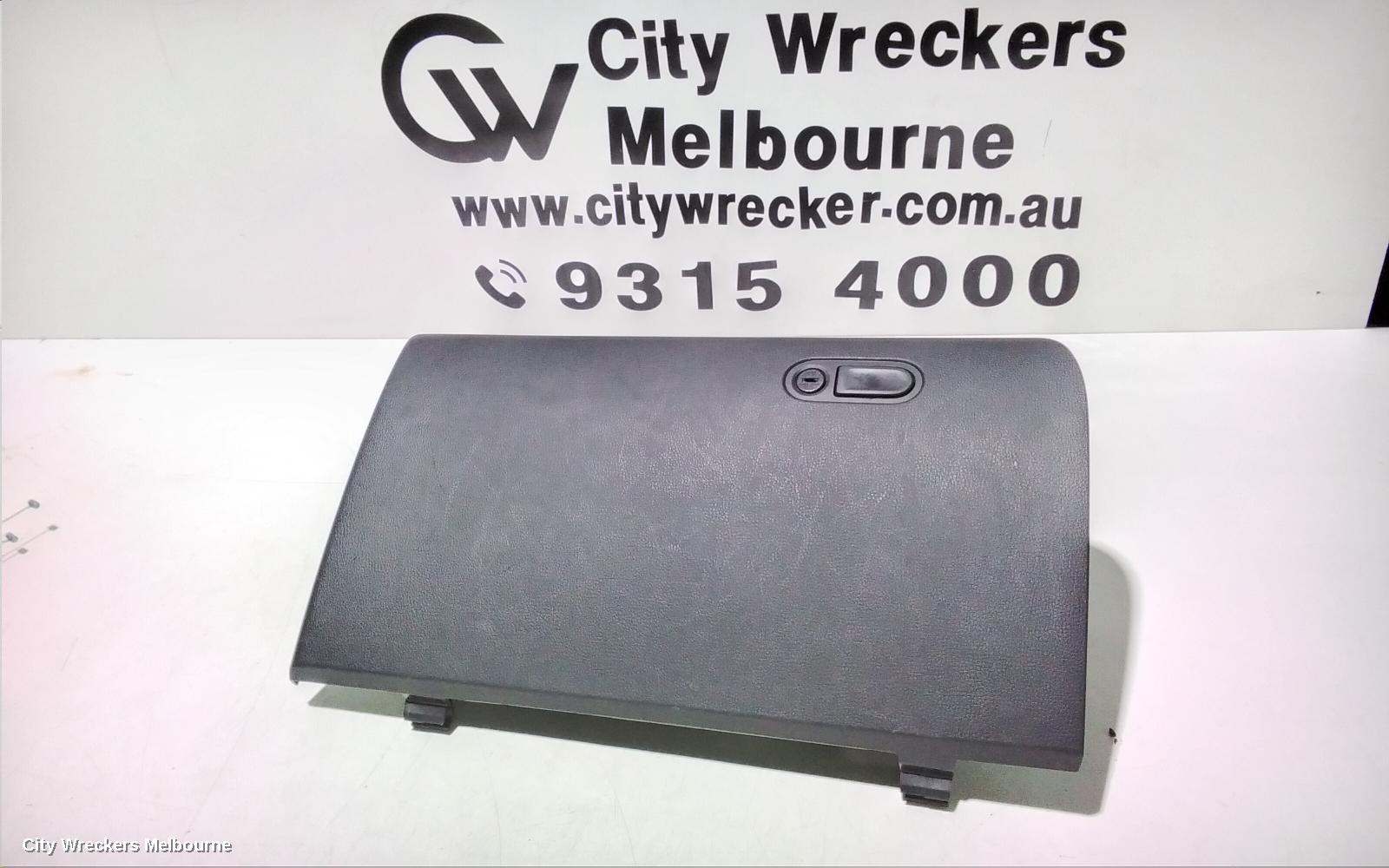 MITSUBISHI TRITON GLOVE BOX, MQ-MR, 03/2015 - 10/2023