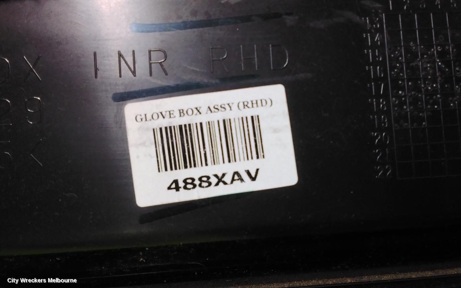 MITSUBISHI TRITON GLOVE BOX, MQ-MR, 03/2015 - 10/2023