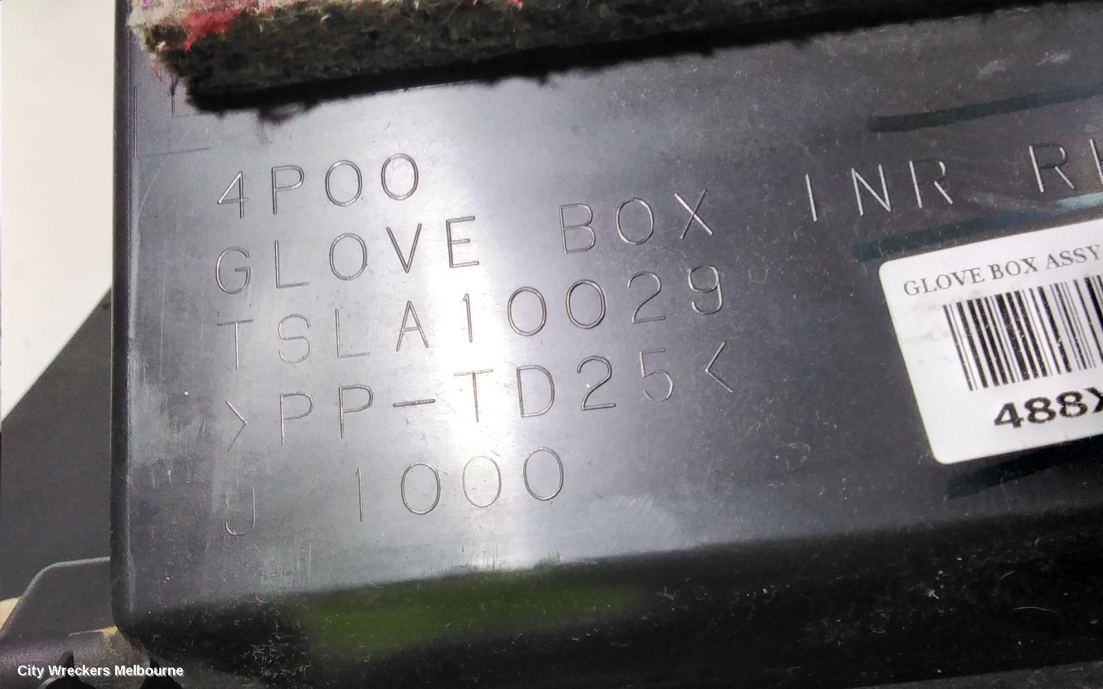 MITSUBISHI TRITON GLOVE BOX, MQ-MR, 03/2015 - 10/2023