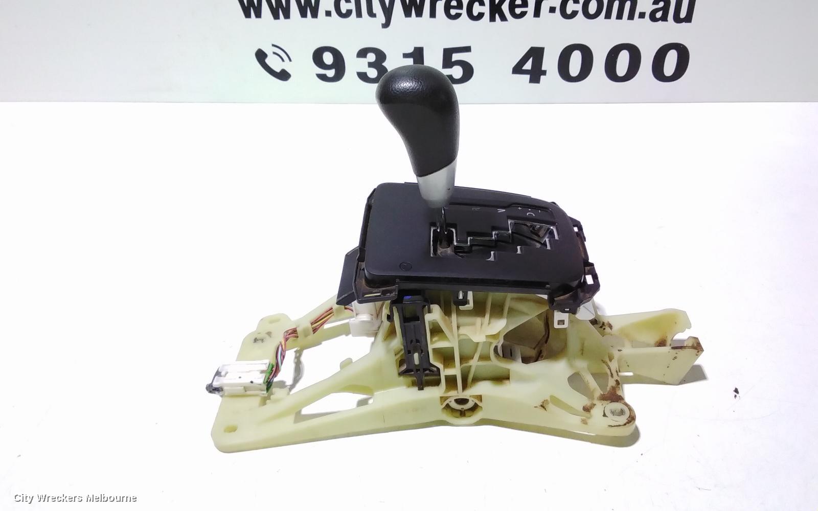 MITSUBISHI TRITON GEAR STICK/SHIFTER, GEAR SHIFTER, AUTO T/M, 6 SPEED, MQ, 12/2018 ONWARDS