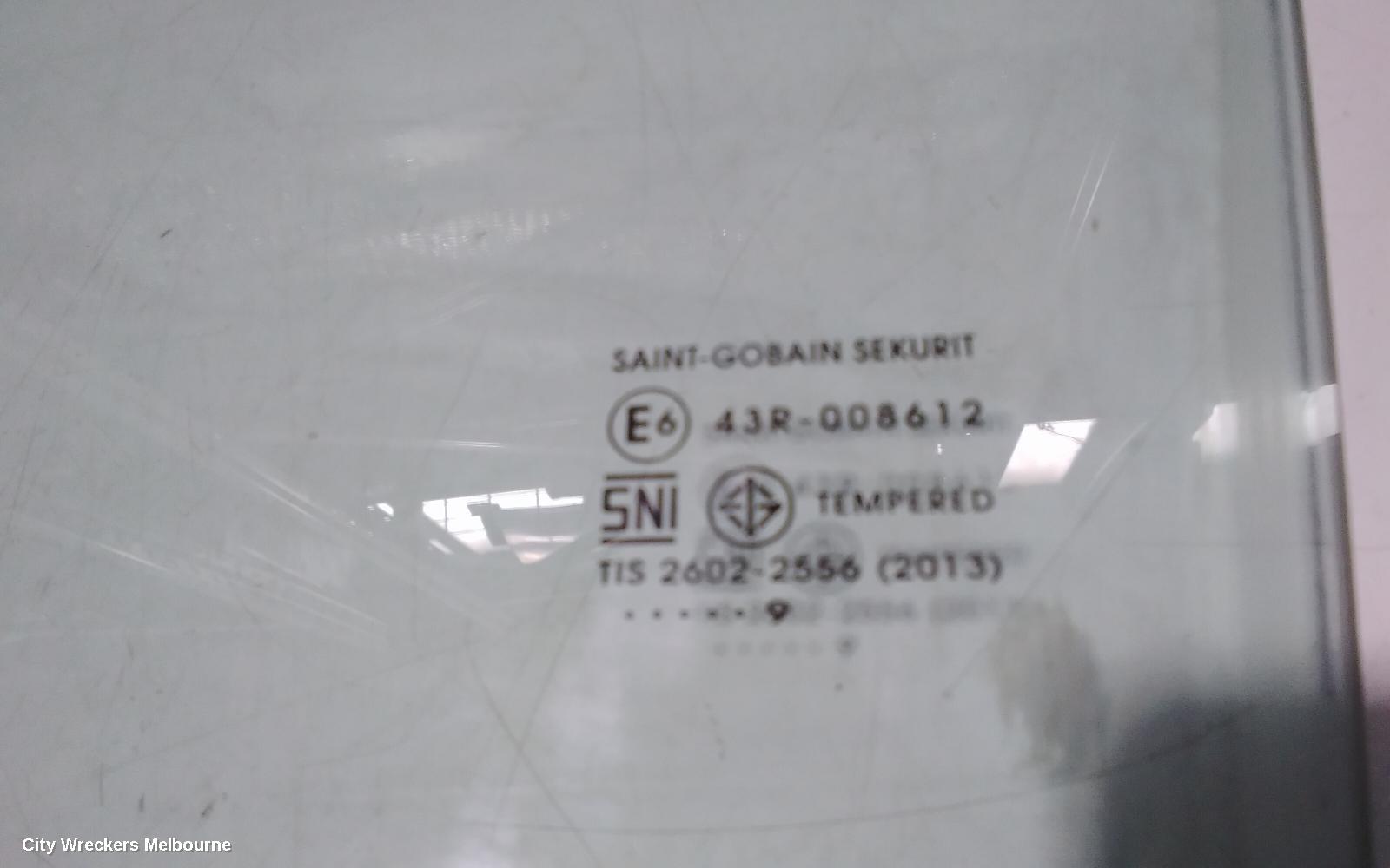 MITSUBISHI TRITON LEFT FRONT DOOR WINDOW, SINGLE/DUAL CAB, MQ, 04/2015 ONWARDS