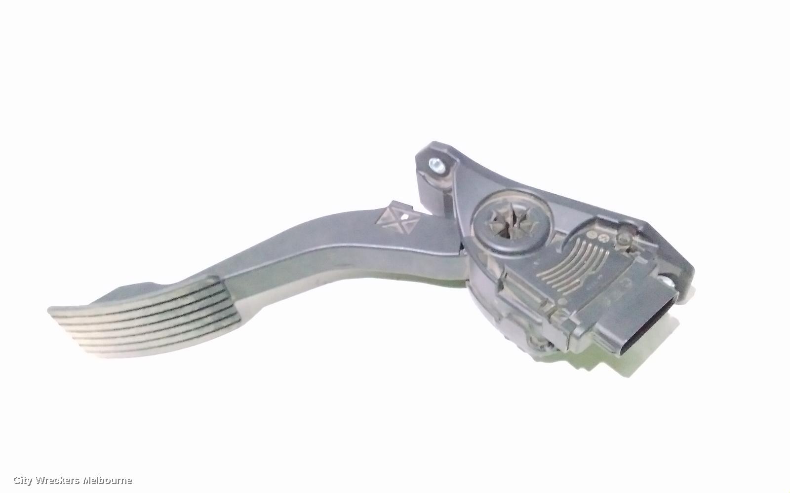MITSUBISHI TRITON PEDAL ASSEMBLY, ACCELERATOR PEDAL (FLY BY WIRE), MQ-MR, 03/2015 - 10/2023
