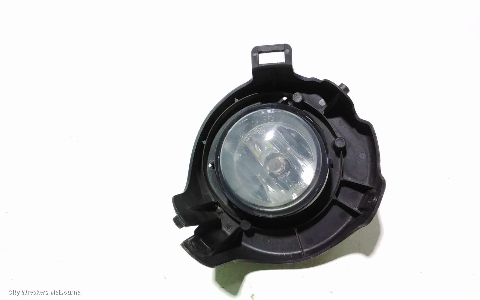 NISSAN NAVARA RIGHT INDICATOR/FOG/SIDE, D40, BUMPER FOGLAMP, ROUND TYPE, 09/2005 - 08/2015