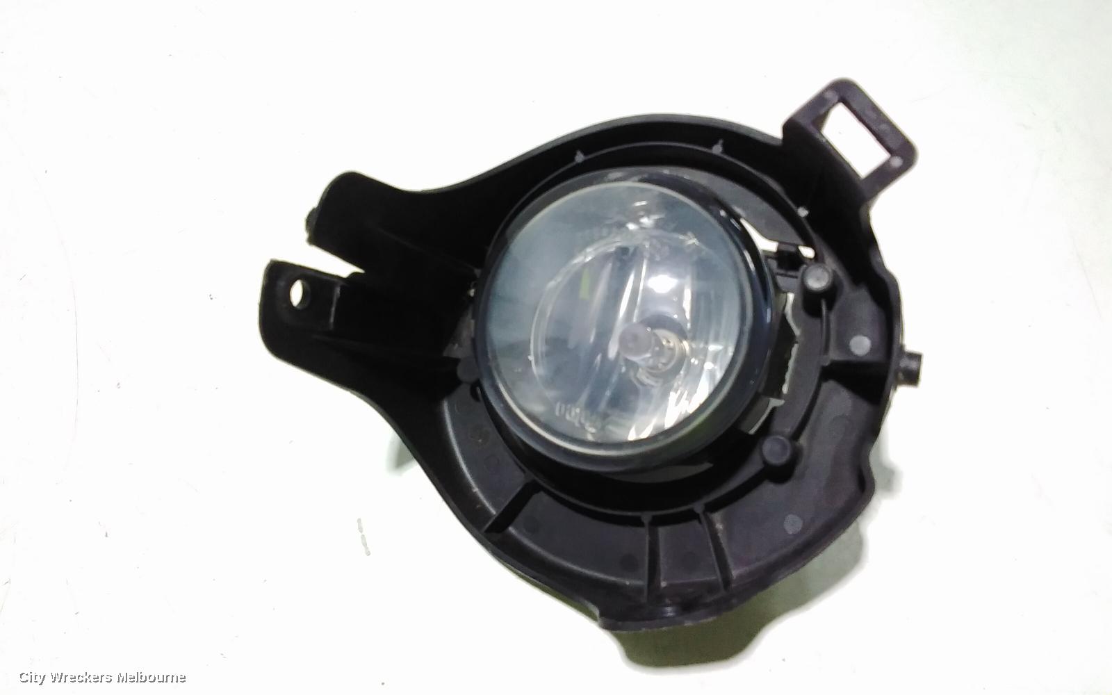 NISSAN NAVARA RIGHT INDICATOR/FOG/SIDE, D40, BUMPER FOGLAMP, ROUND TYPE, 09/2005 - 08/2015