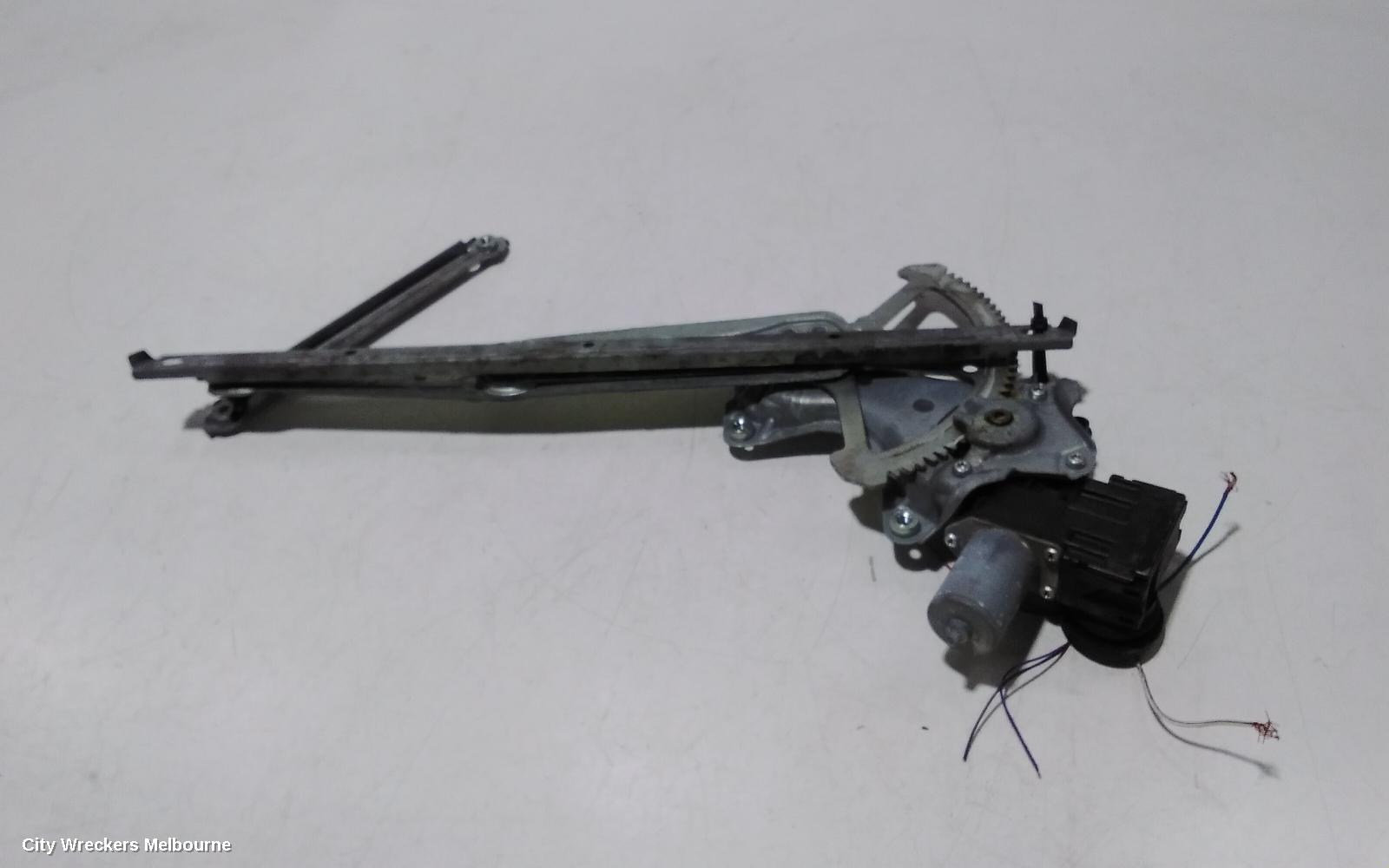 TOYOTA HIACE LEFT FRONT WINDOW REG/MOTOR, DOOR REG AND MOTOR ASSY, TRH/KDH, 03/2005 - 04/2019
