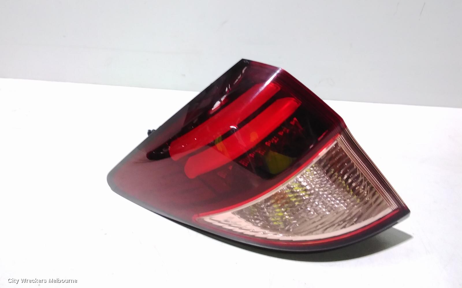 HONDA HRV LEFT TAILLIGHT, RU5, VTI-S/VTI-L, OPTICAL GUIDE TYPE, 12/2014 - 06/2018