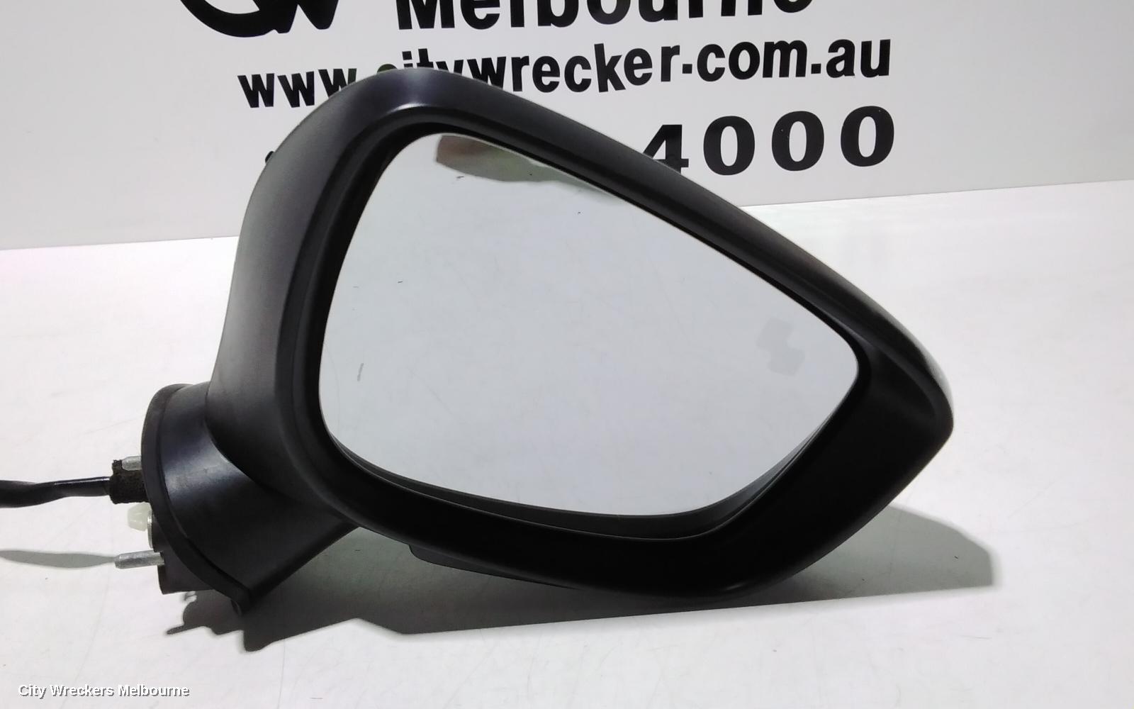 MAZDA CX3 RIGHT DOOR MIRROR, DK, BODY COLOURED, NON ELECTRIC POWER FOLDING, NON HEATED, W/ BLIND SPOT, NON CAMERA TYPE, 06/2018 ONWARDS