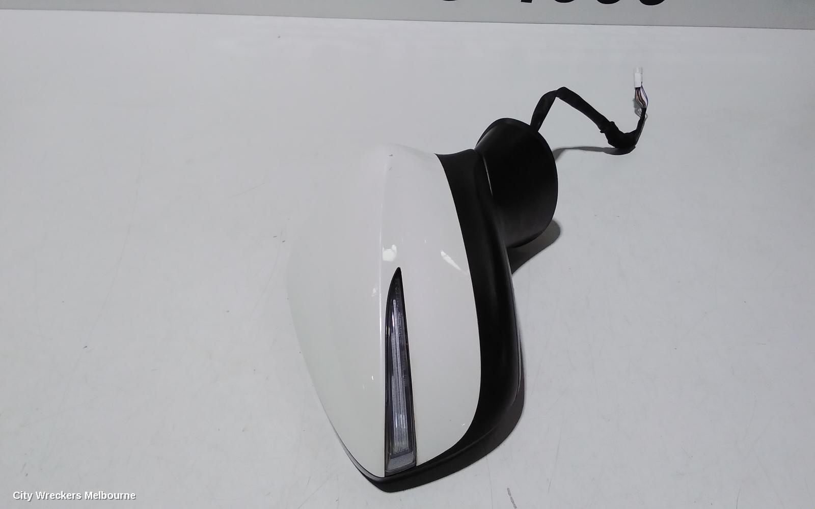 MAZDA CX3 RIGHT DOOR MIRROR, DK, BODY COLOURED, NON ELECTRIC POWER FOLDING, NON HEATED, W/ BLIND SPOT, NON CAMERA TYPE, 06/2018 ONWARDS