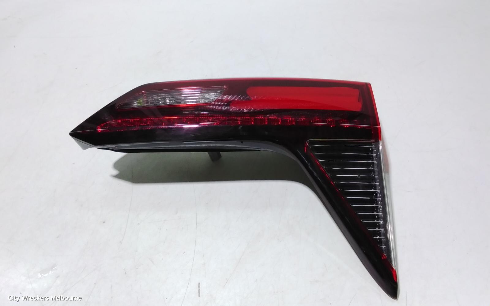 HONDA HRV REAR GARNISH, TAILGATE LAMP (RH SIDE), RU5, VTI-S/VTI-LX/RS, LED, OPTICAL GUIDE TYPE, 07/2018 - 10/2021