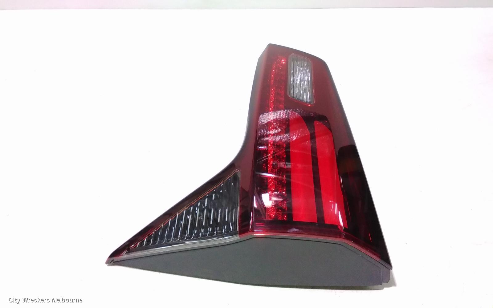 HONDA HRV REAR GARNISH, TAILGATE LAMP (RH SIDE), RU5, VTI-S/VTI-LX/RS, LED, OPTICAL GUIDE TYPE, 07/2018 - 10/2021
