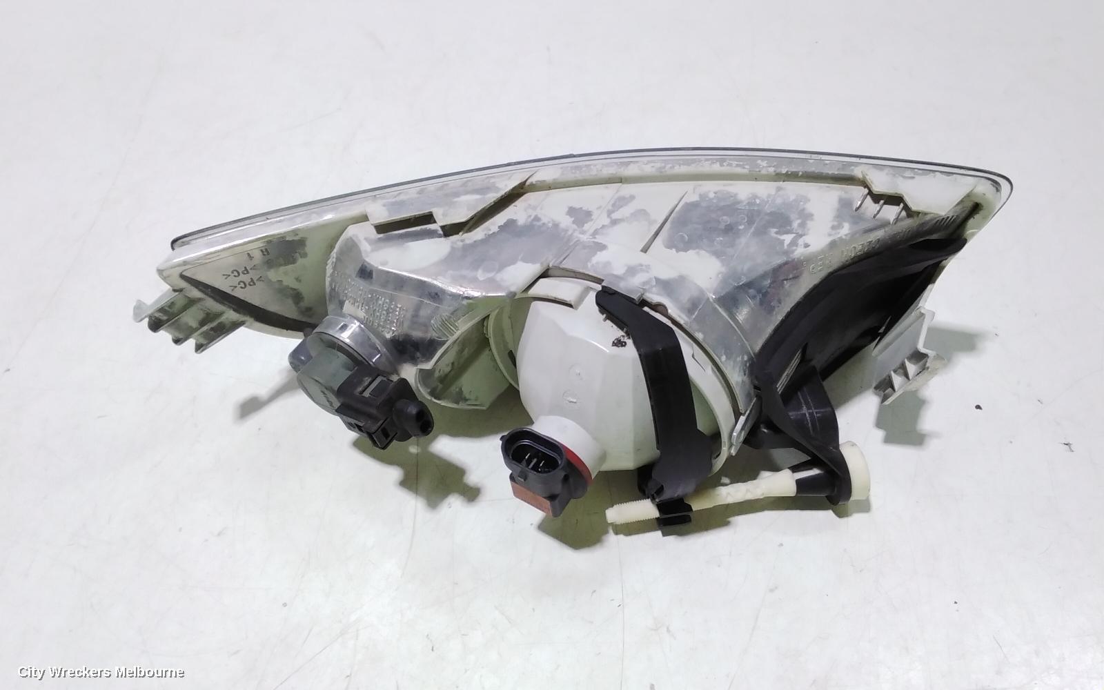 SKODA OCTAVIA RIGHT INDICATOR/FOG/SIDE, BUMPER FOGLAMP, 1Z, RECTANGULAR TYPE, 05/2009 - 10/2013