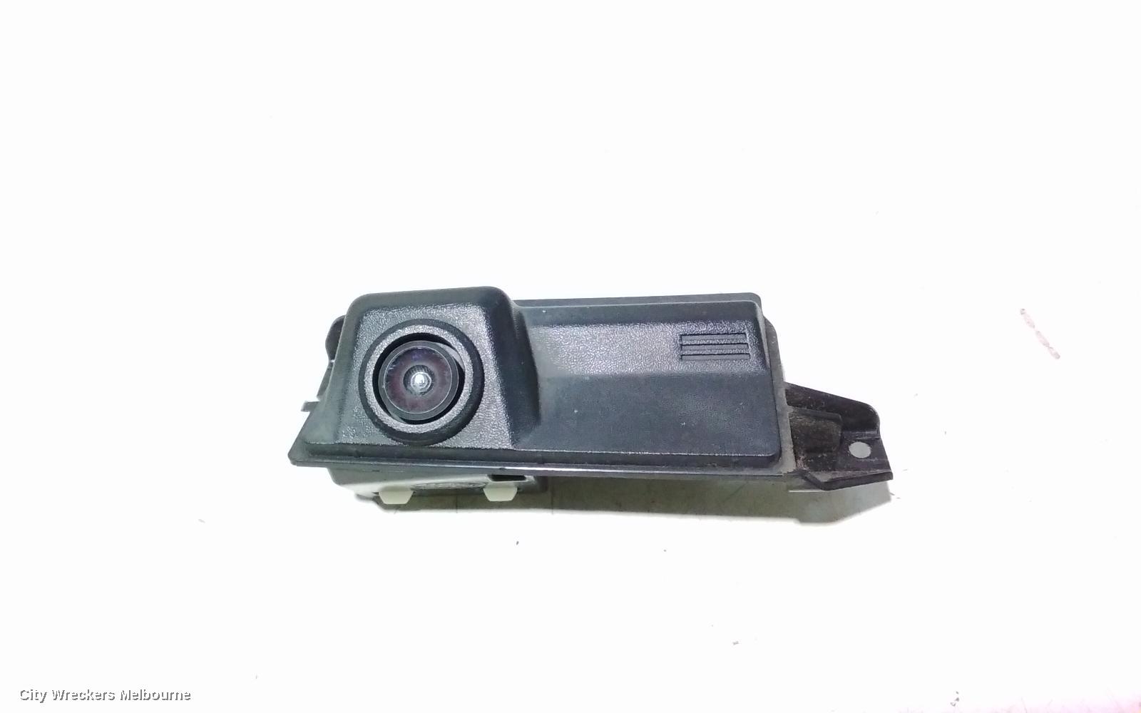 LAND ROVER RANGEROVER EVOQUE REVERSE CAMERA, REVERSE CAMERA (TAILGATE HANDLE MOUNTED), W/ SURROUND VIEW TYPE, L538, 11/2011 - 01/2019