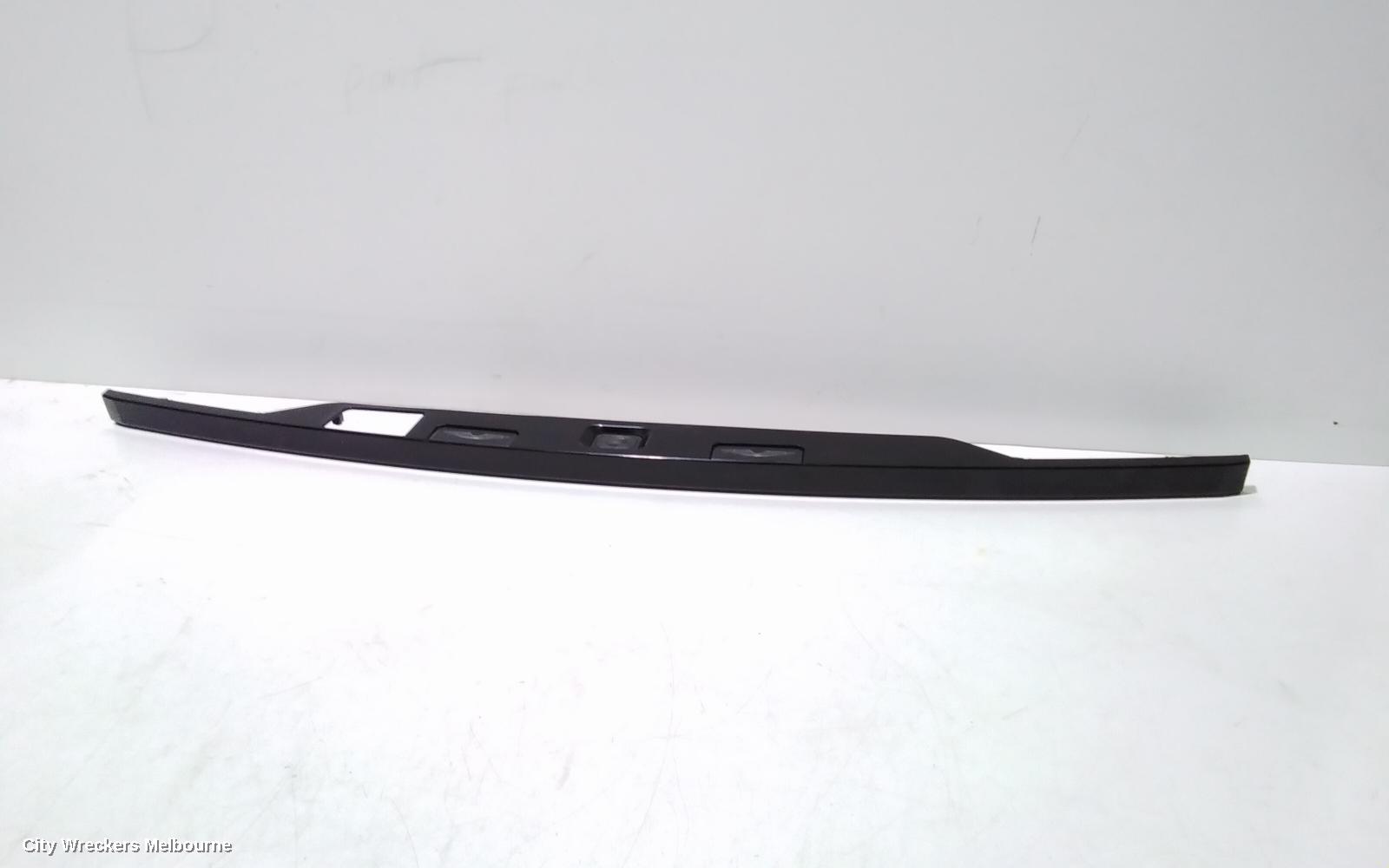 LAND ROVER RANGEROVER EVOQUE REAR GARNISH, L538, 11/2011 - 01/2019