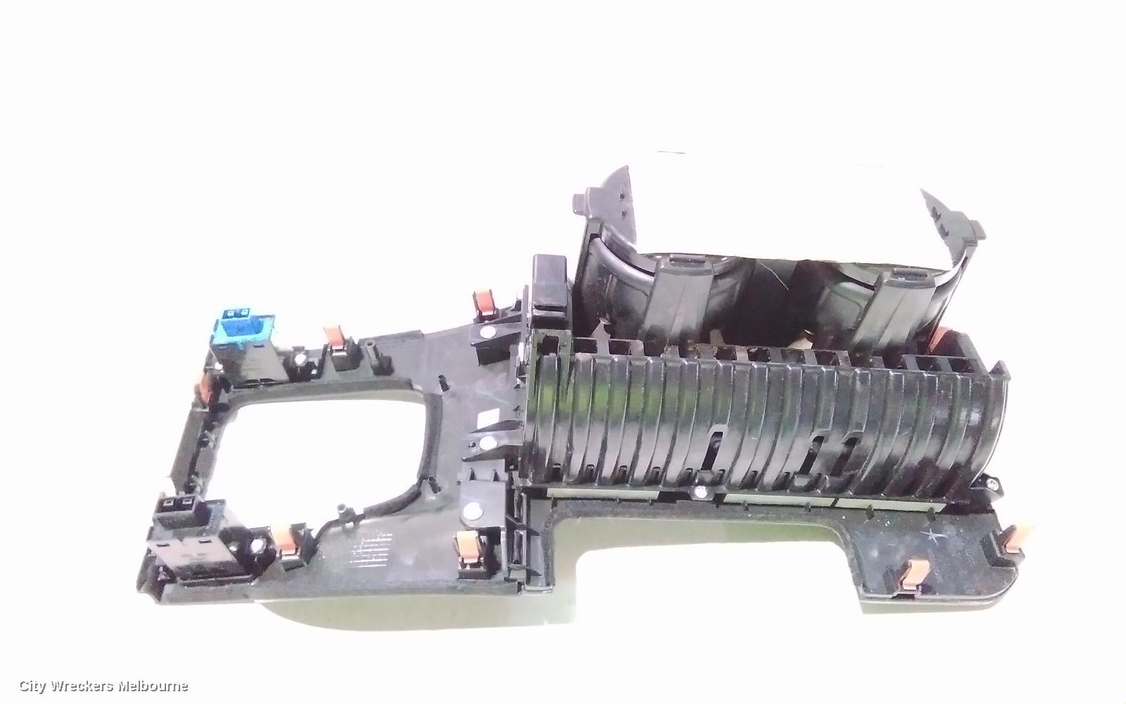 HONDA ACCORD CONSOLE, 8TH GEN, EURO (VIN JHMCU), 06/2008 - 12/2015