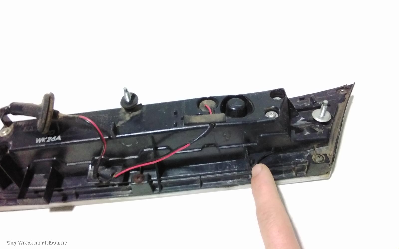 HONDA ODYSSEY REAR GARNISH, TAILGATE LAMP (LH SIDE), RB, 07/2004 - 03/2009
