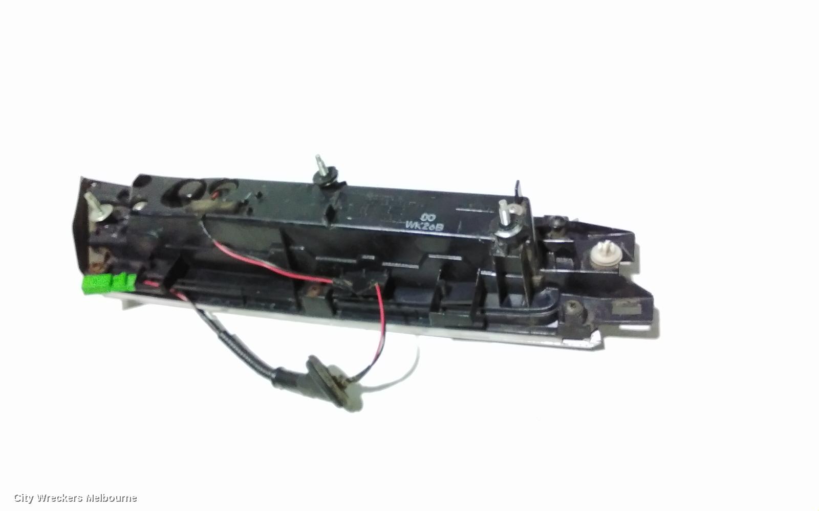 HONDA ODYSSEY REAR GARNISH, TAILGATE LAMP (RH SIDE), RB, 07/2004 - 03/2009