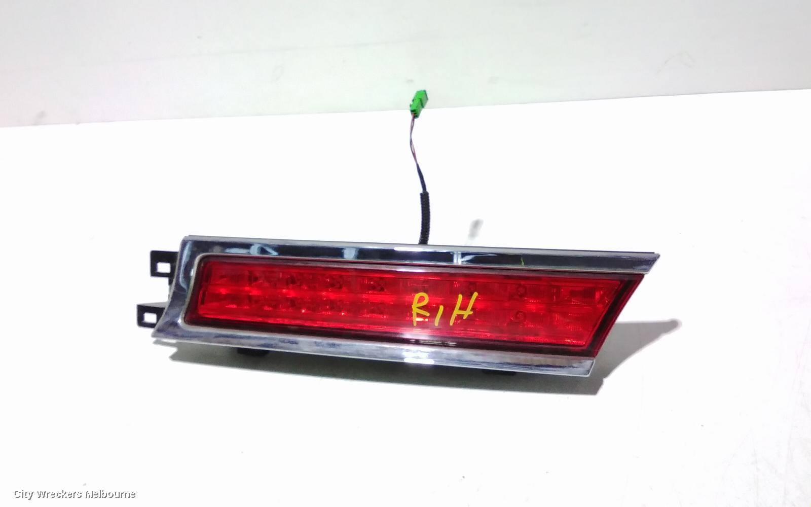 HONDA ODYSSEY REAR GARNISH, TAILGATE LAMP (RH SIDE), RB, 07/2004 - 03/2009
