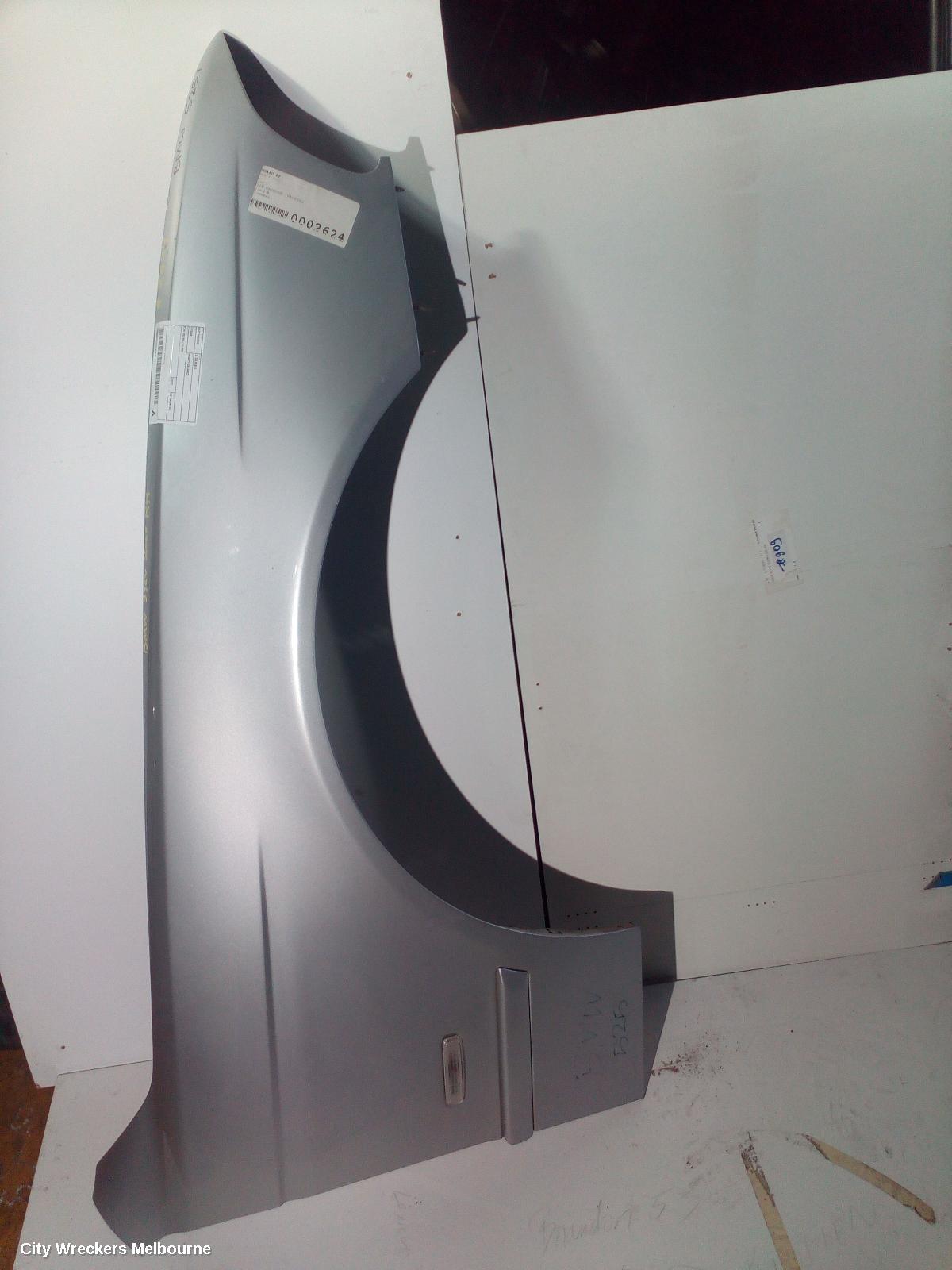 BMW 5 SERIES RIGHT GUARD, E39 05/1996 - 10/2003