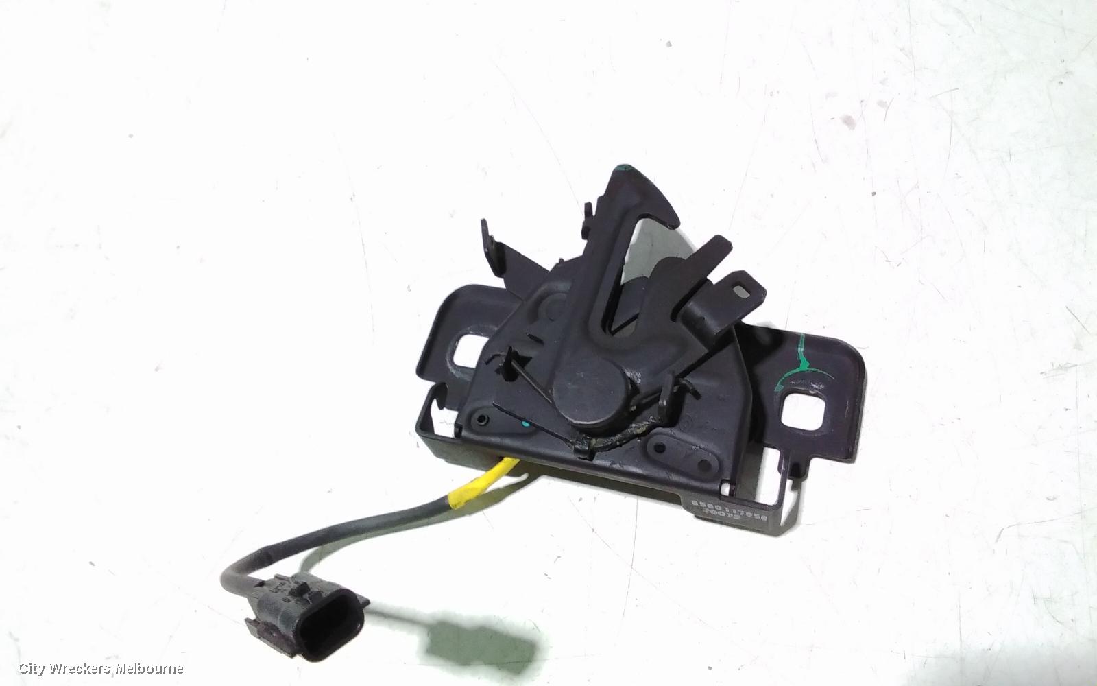 MITSUBISHI EXPRESS BONNET LOCK/SUPPORT, SN, 03/2020 - 12/2022
