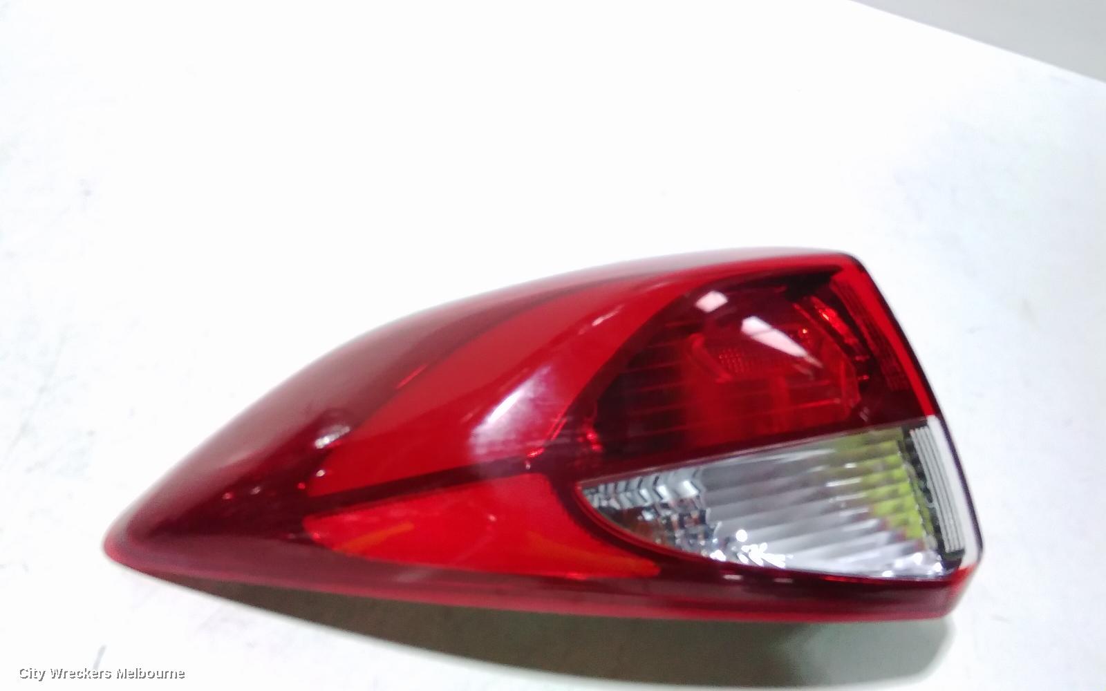 HYUNDAI TUCSON LEFT TAILLIGHT, IN BODY, TL, ACTIVE X, KOREAN BUILT (VIN KMHJ), NON LED TYPE, 07/2015 - 06/2018