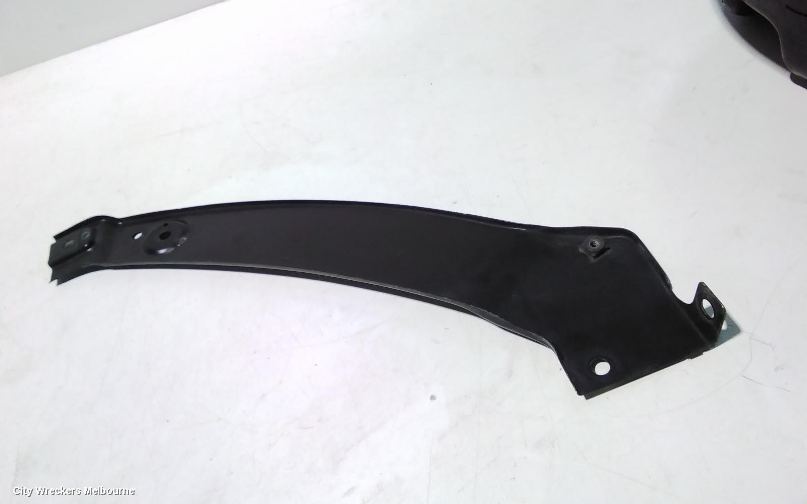 MITSUBISHI EXPRESS, SN, 03/2020 - 12/2022, RH HEADLIGHT HOLDER: 97264