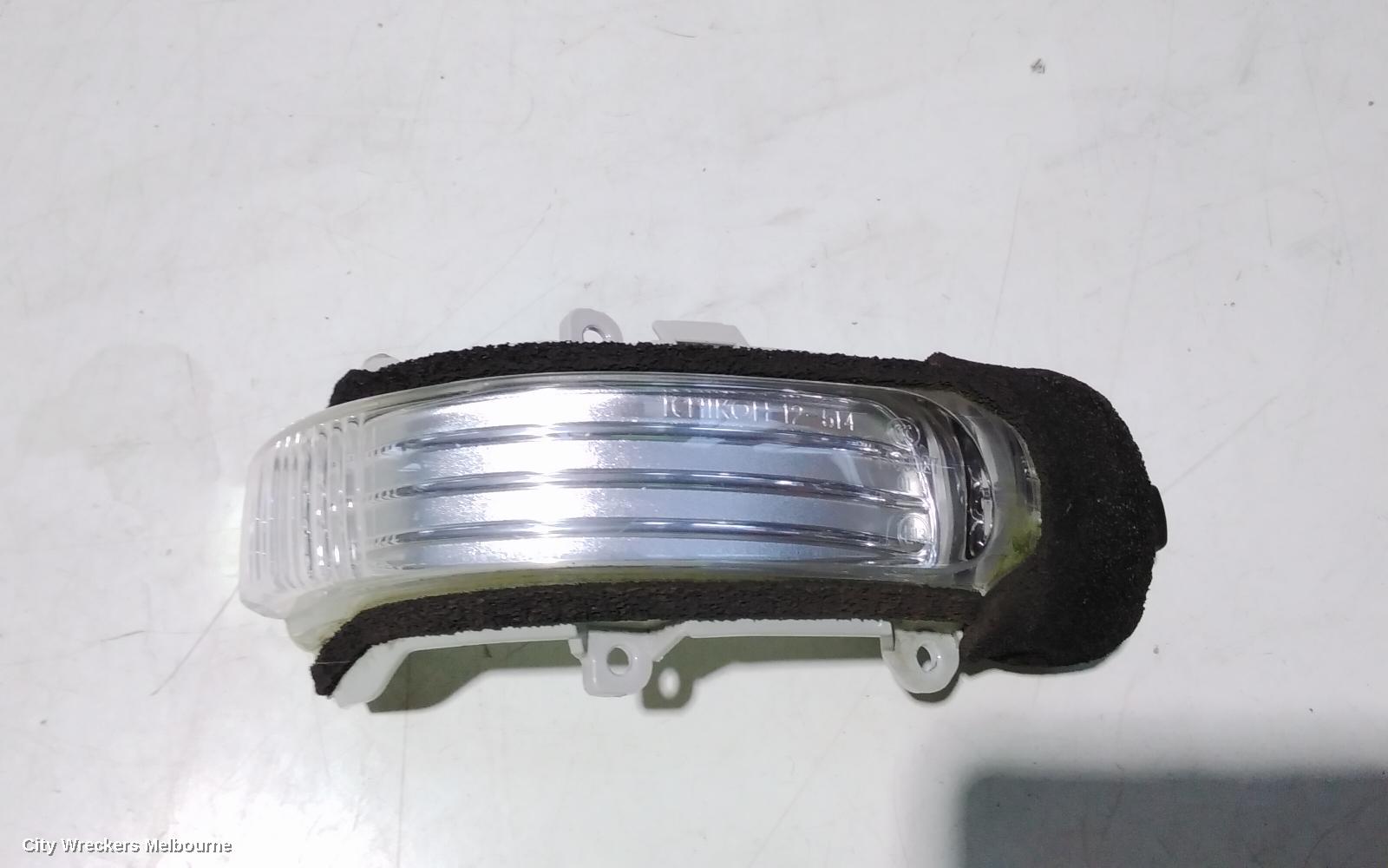 TOYOTA COROLLA RIGHT DOOR MIRROR, ZRE152/20153R, SEDAN, W/ FLASHER LAMP, 03/2010 - 12/2013