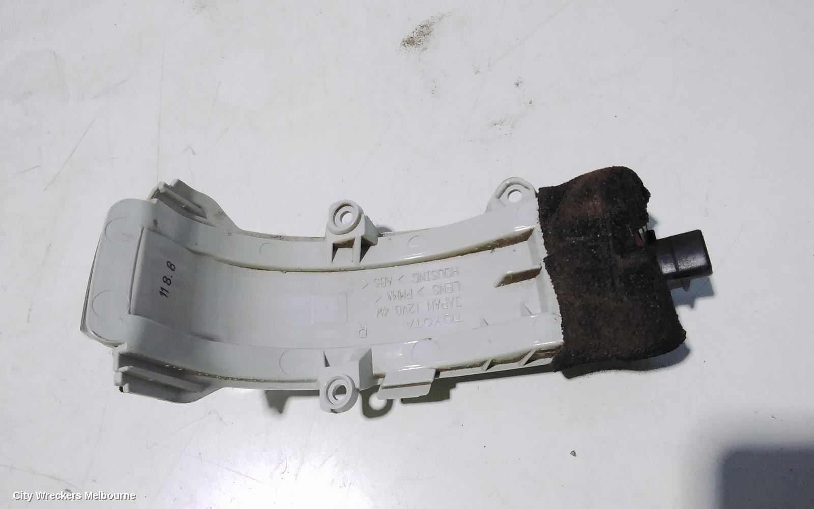 TOYOTA COROLLA RIGHT DOOR MIRROR, ZRE152/20153R, SEDAN, W/ FLASHER LAMP, 03/2010 - 12/2013
