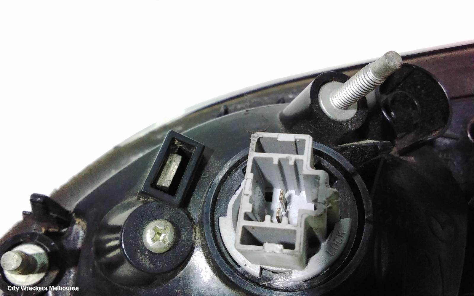 MAZDA 3 REAR GARNISH, TAILGATE LAMP (LH SIDE), BL, 04/2009 - 10/2013