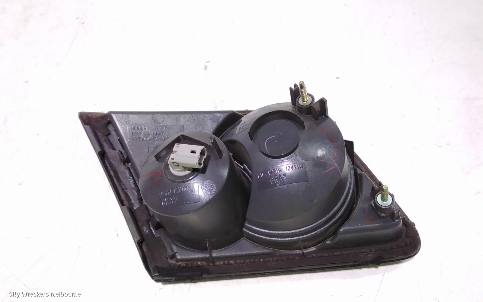 MAZDA 6 REAR GARNISH, BOOTLID LAMP (RH SIDE), GG/GY, SEDAN, 09/2002 - 07/2005