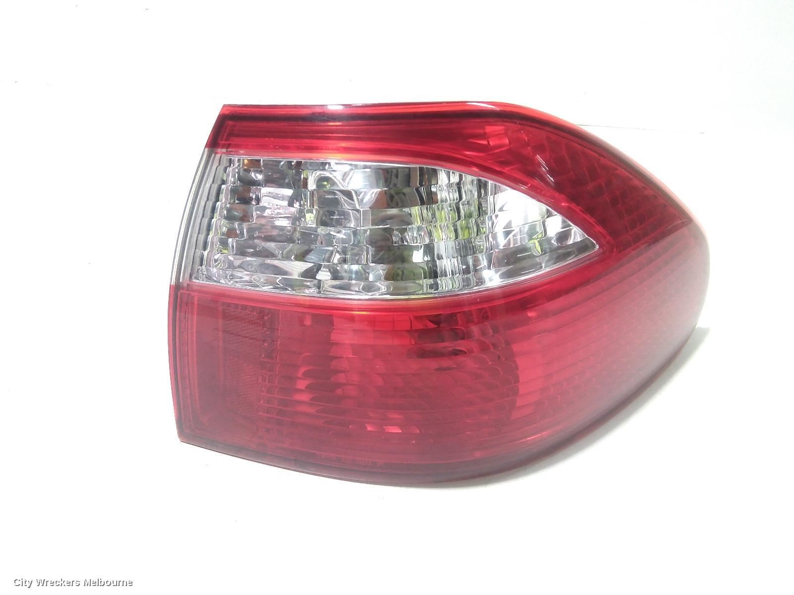 MAZDA 626 RIGHT TAILLIGHT, GF, SEDAN, P/N GG2M51170A, 11/1999 - 08/2002