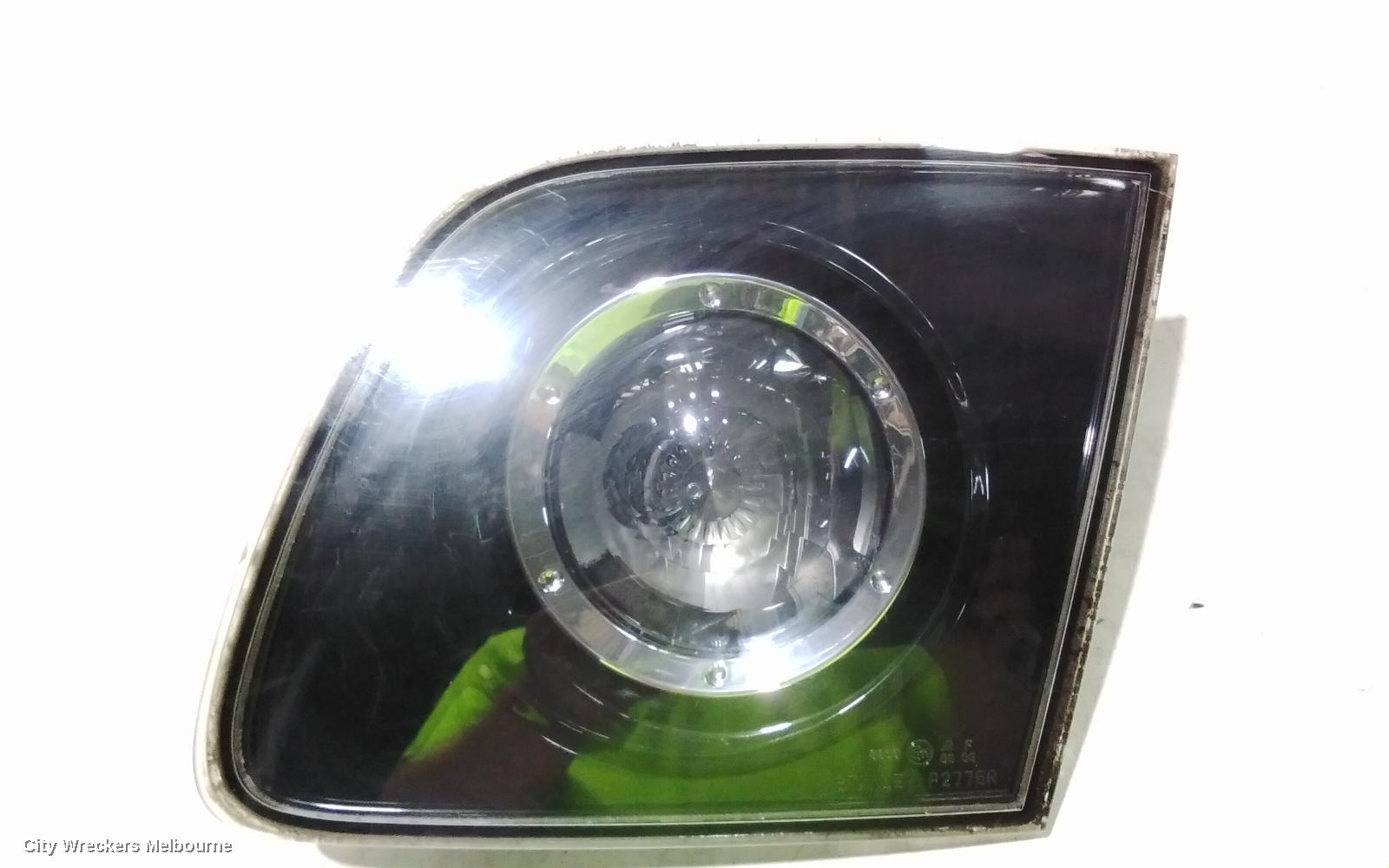 MAZDA 3 REAR GARNISH, BOOTLID LAMP (RH SIDE), 2.3, SEDAN, BK, 10/2003 - 06/2006