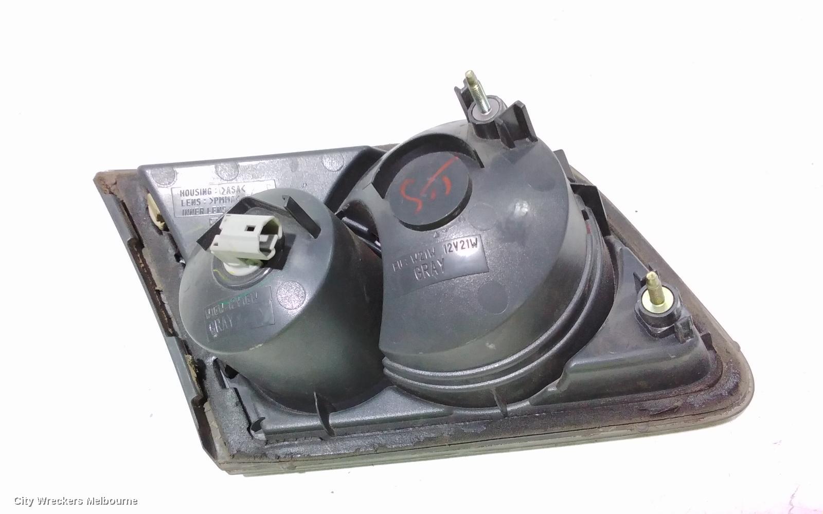 MAZDA 6 REAR GARNISH, BOOTLID LAMP (RH SIDE), GG/GY, SEDAN, 08/2005 - 11/2007