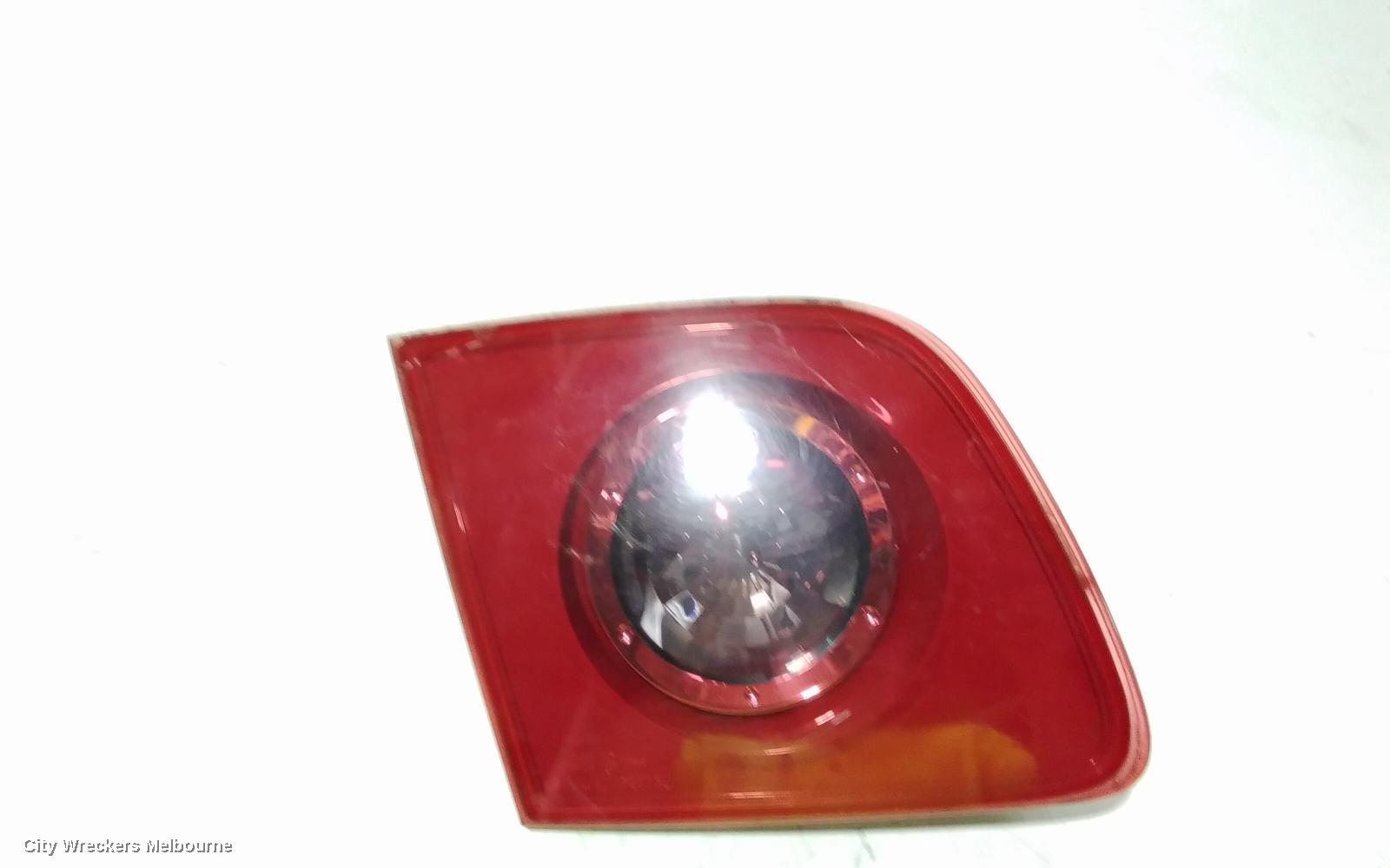 MAZDA 3 REAR GARNISH, BOOTLID LAMP (LH SIDE), 2.0, SEDAN, BK, 10/2003 - 06/2006