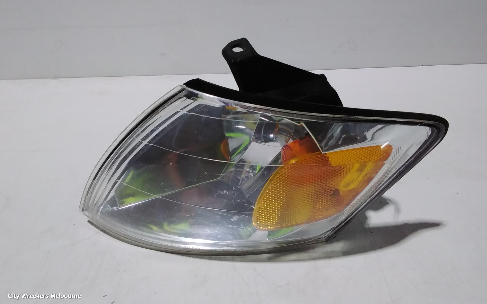 MAZDA MPV LEFT INDICATOR/FOG/SIDE, CORNER LAMP, LW, 08/1999 - 05/2002