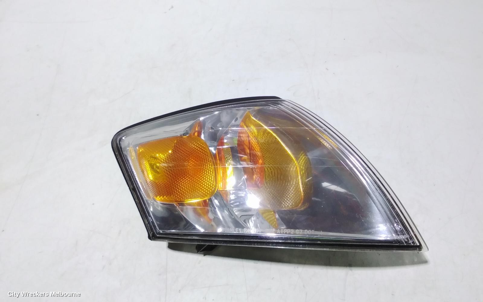 MAZDA MPV RIGHT INDICATOR/FOG/SIDE, CORNER LAMP, LW, 08/1999 - 05/2002
