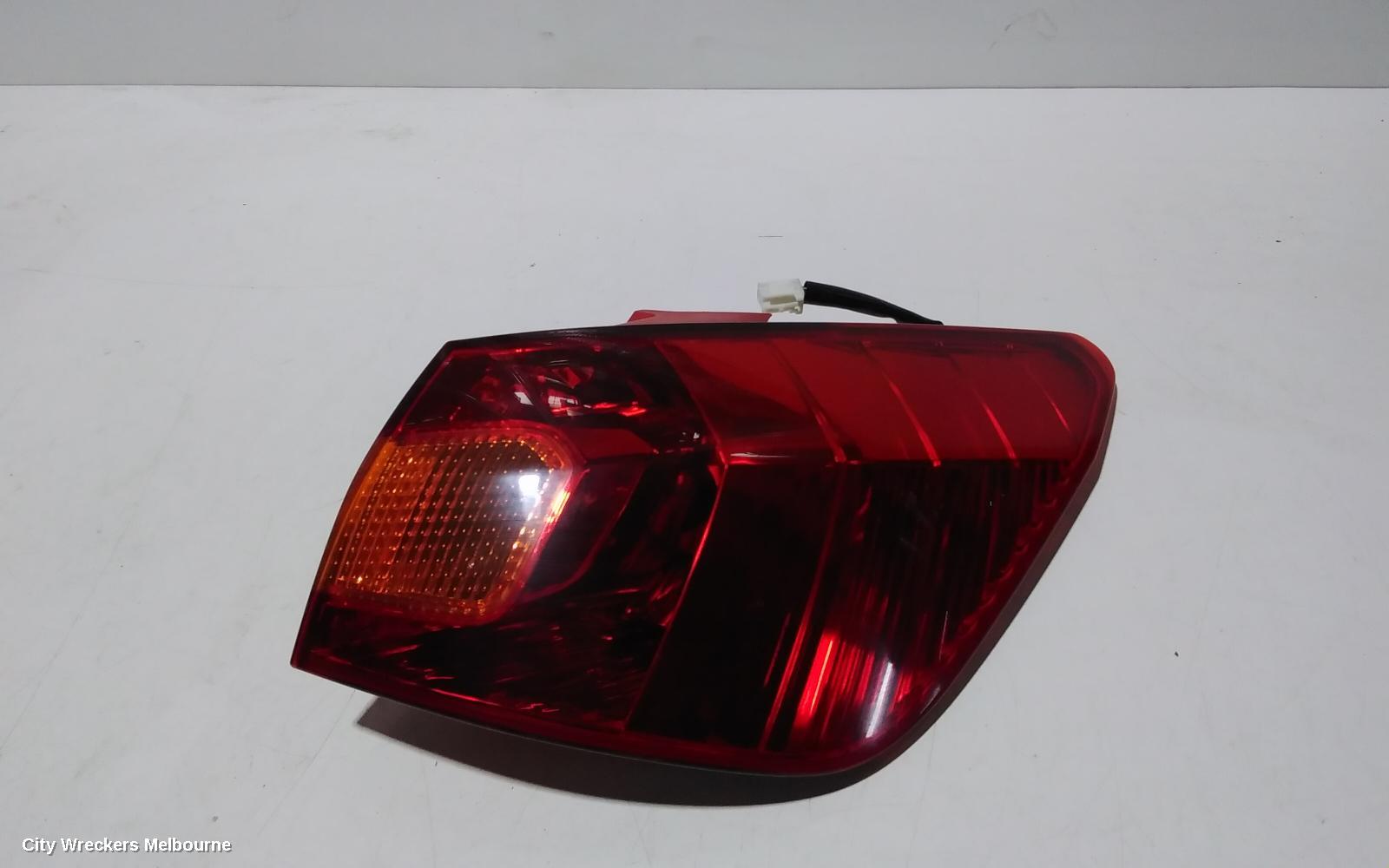 TOYOTA CALDINA RIGHT TAILLIGHT, T240, RED TYPE, LENS# 21-57, 02-04 (IMPORT)
