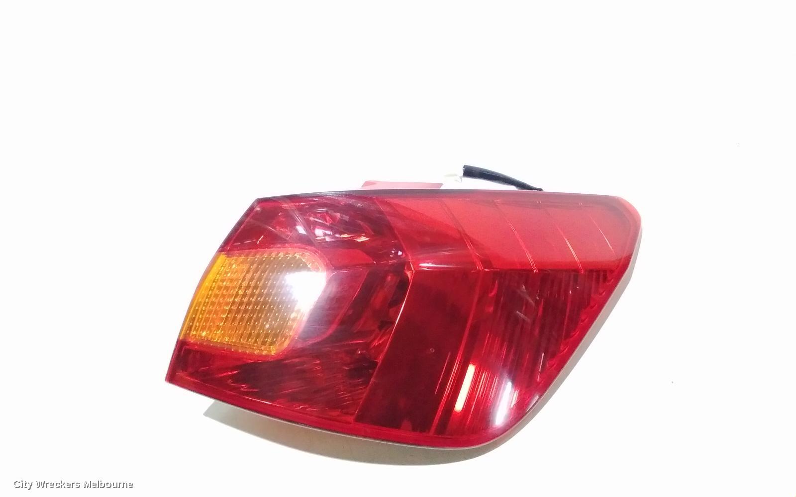 TOYOTA CALDINA RIGHT TAILLIGHT, T240, RED TYPE, LENS# 21-57, 02-04 (IMPORT)