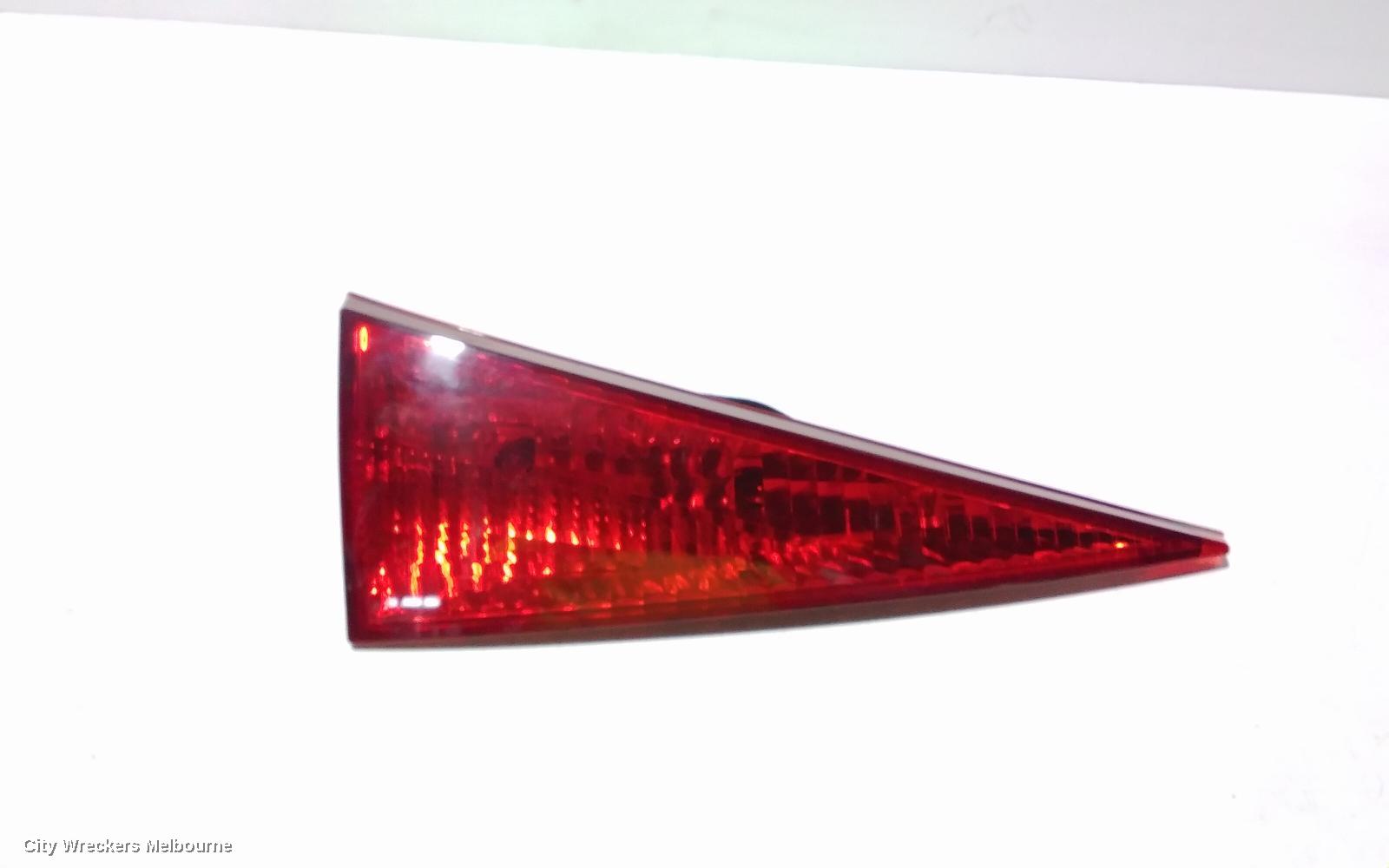 TOYOTA CALDINA REAR GARNISH, TAILGATE LAMP (LH SIDE), RED, T240, LENS #21-58, 02-07 (IMPORT)