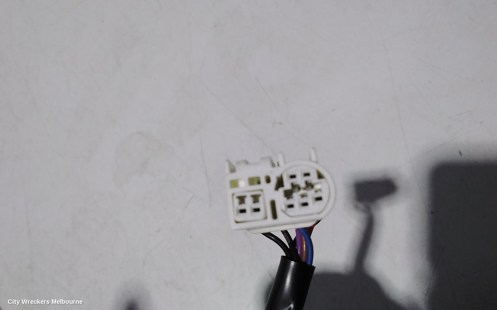 TOYOTA CALDINA RIGHT FRONT DOOR, T240 02-07 (IMPORT)