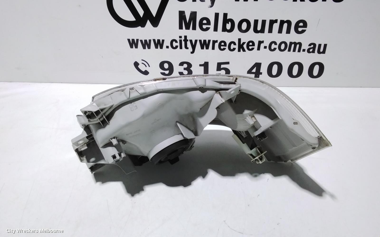 TOYOTA HIACE RIGHT HEADLAMP, TRH/KDH, SLWB, 08/2010 - 12/2013