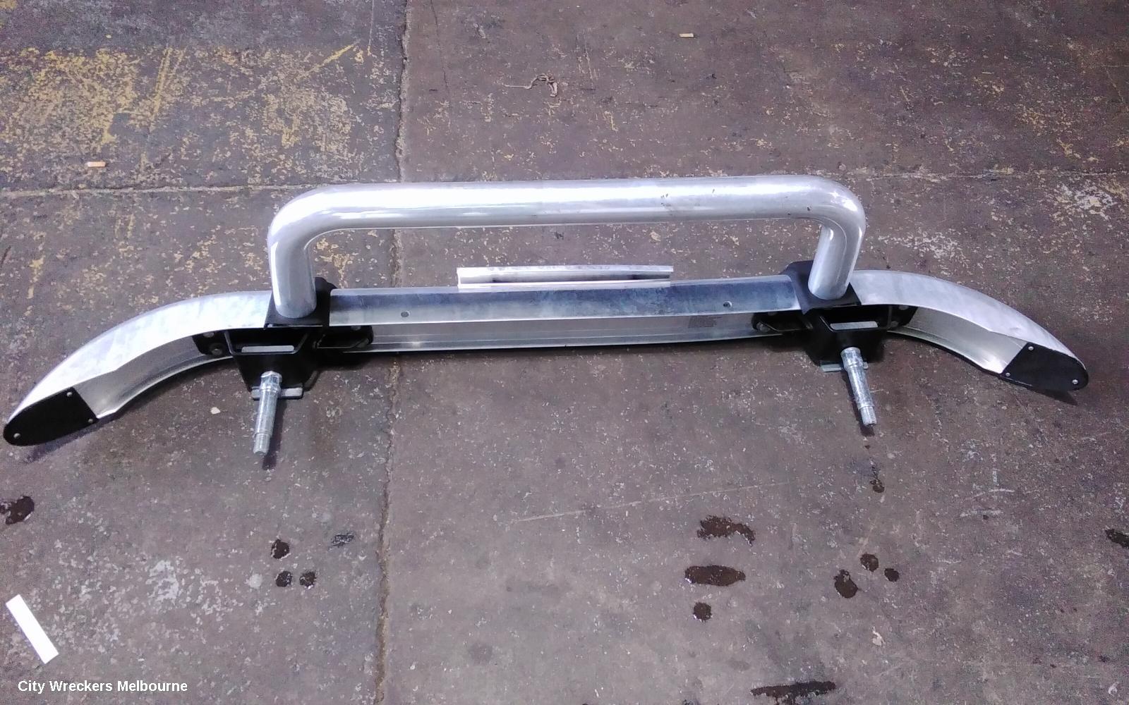 TOYOTA HIACE FRONT BUMPER, NUDGE BAR, TRH/KDH, 08/2010 - 03/2014