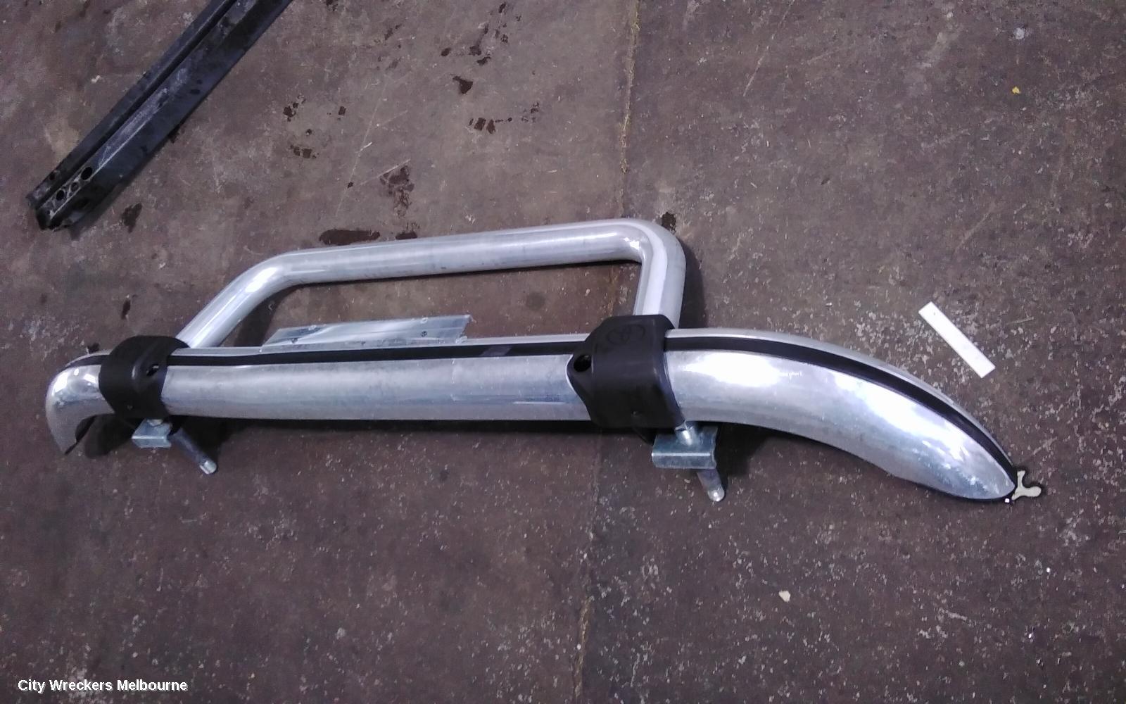 TOYOTA HIACE FRONT BUMPER, NUDGE BAR, TRH/KDH, 08/2010 - 03/2014