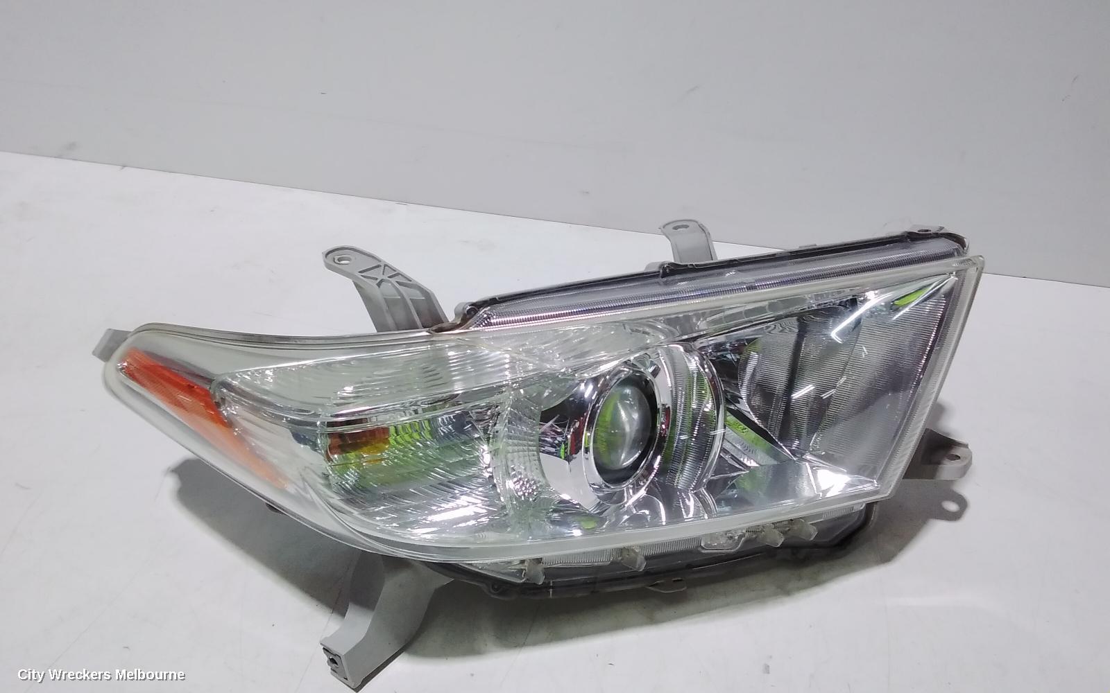 TOYOTA KLUGER RIGHT HEADLAMP, GSU40-GSU45, 10/2010 - 02/2014