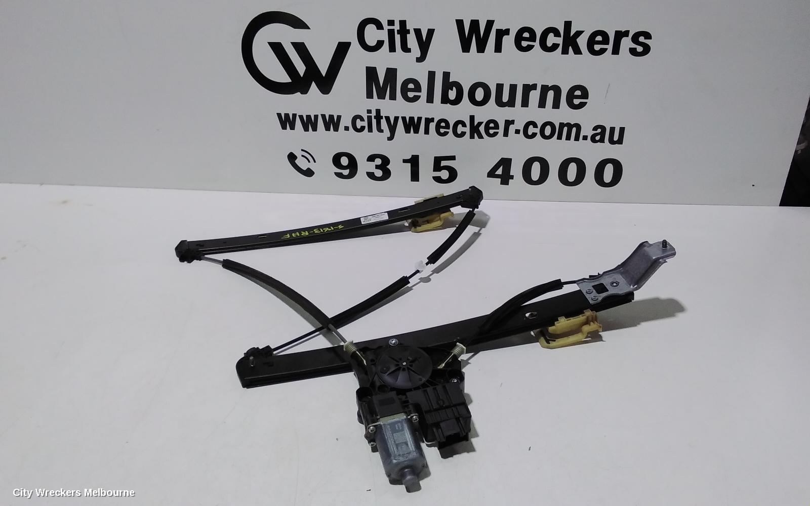 VOLKSWAGEN T-CROSS RIGHT FRONT WINDOW REG/MOTOR, C1, 01/2020 ONWARDS