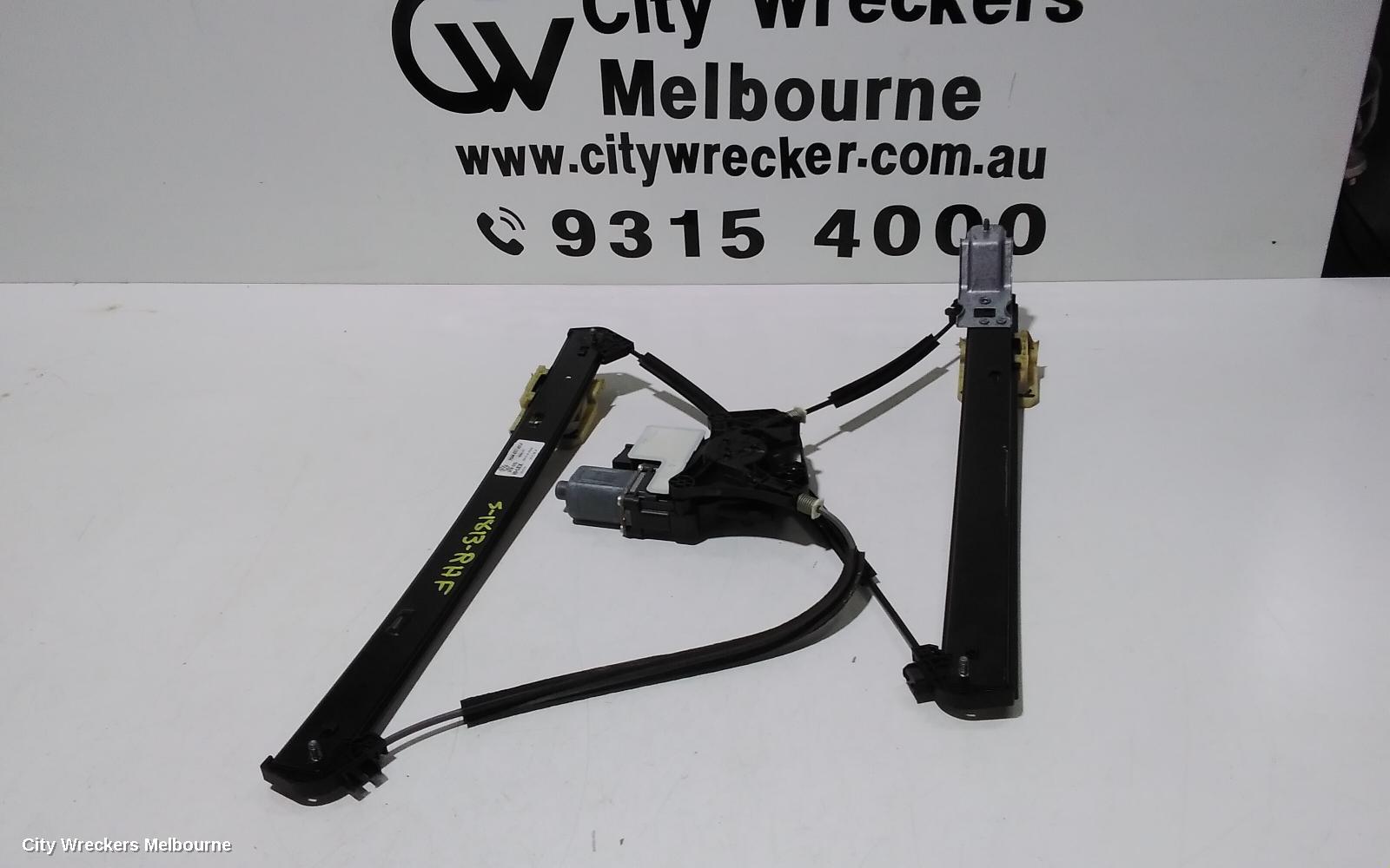 VOLKSWAGEN T-CROSS RIGHT FRONT WINDOW REG/MOTOR, C1, 01/2020 ONWARDS