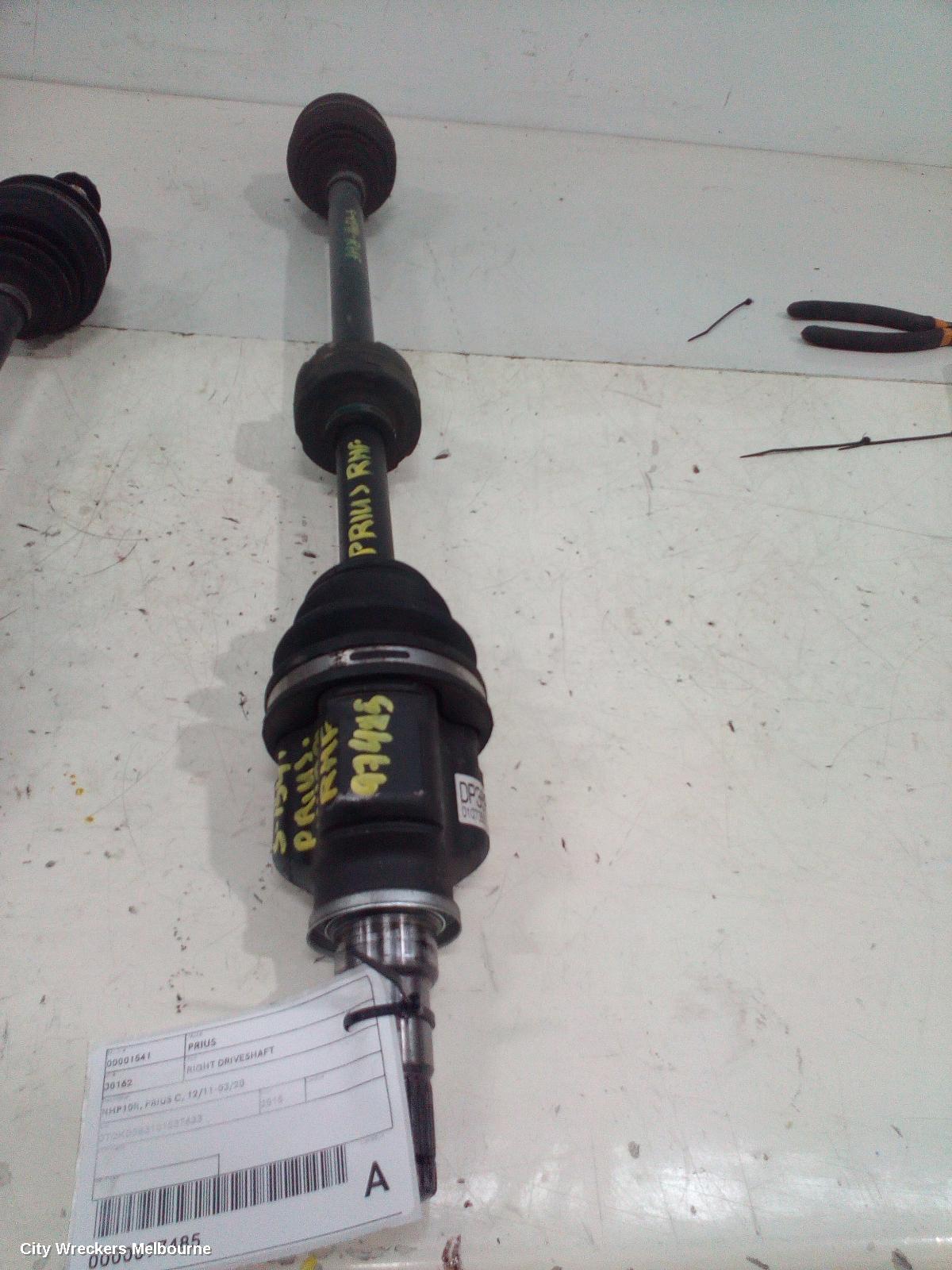 TOYOTA PRIUS RIGHT DRIVESHAFT, NHP10R, PRIUS C, 12/2011 - 03/2020