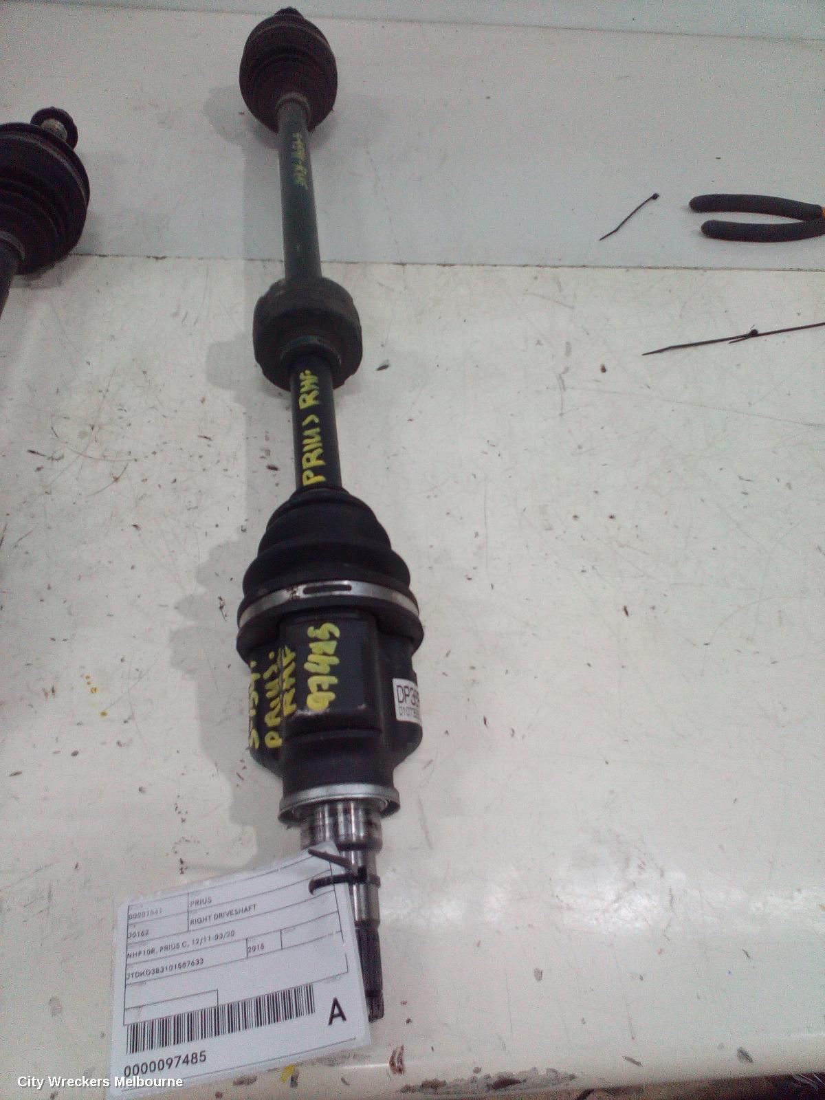 TOYOTA PRIUS RIGHT DRIVESHAFT, NHP10R, PRIUS C, 12/2011 - 03/2020
