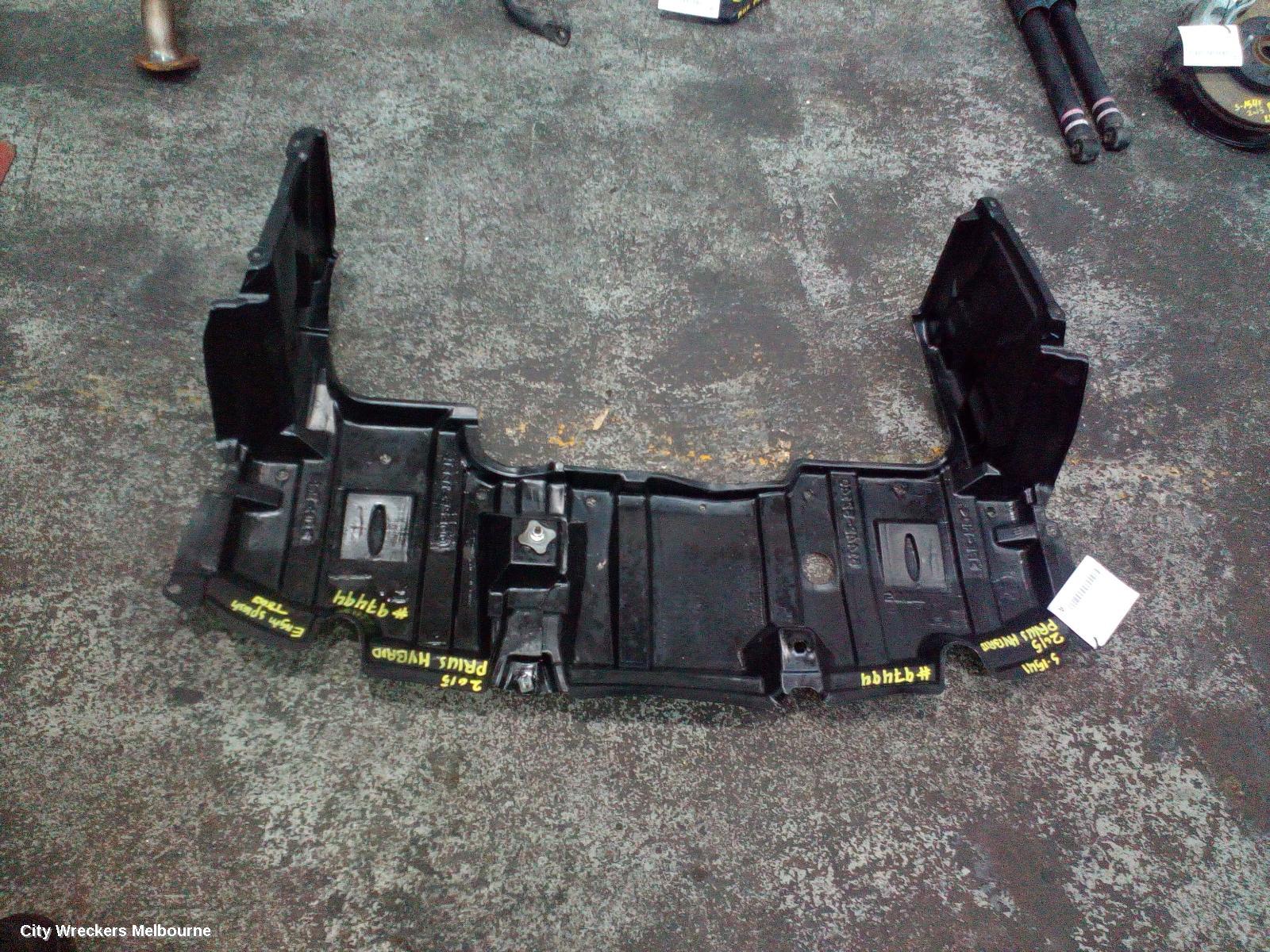 TOYOTA PRIUS LOWER ENGINE SPLASH TRAY, ZVW30R, 07/2009 - 12/2015