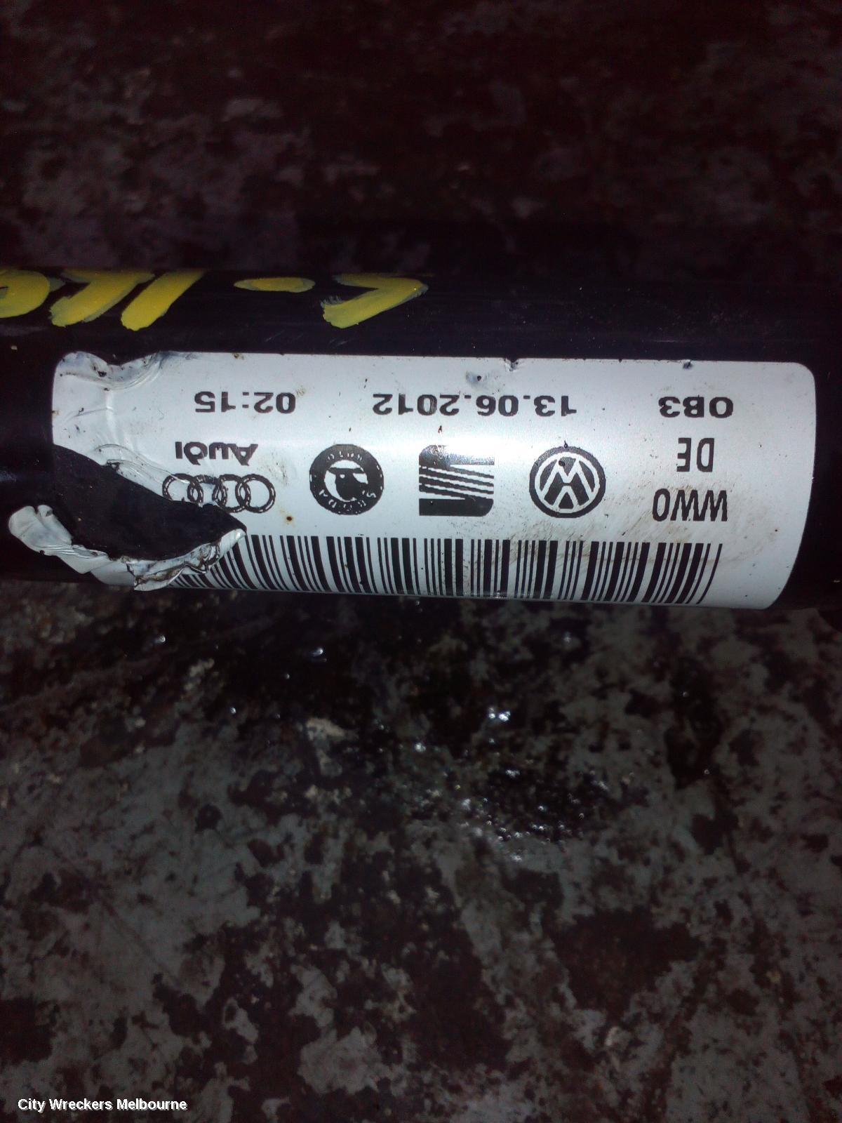 VOLKSWAGEN POLO LEFT DRIVESHAFT, MANUAL T/M, PETROL, 1.4, NON TURBO, 6R, 05/2010 - 05/2014