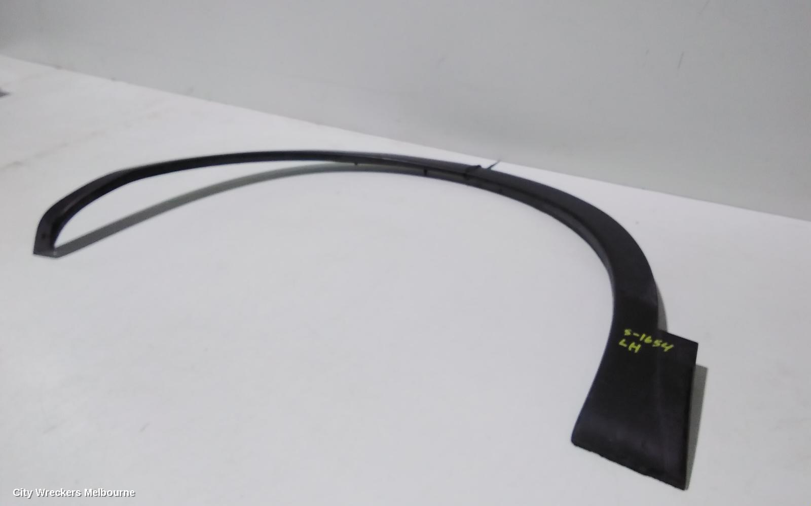 NISSAN DUALIS WHEEL ARCH FLARE, LH FRONT, J10, 10/2007 - 05/2014